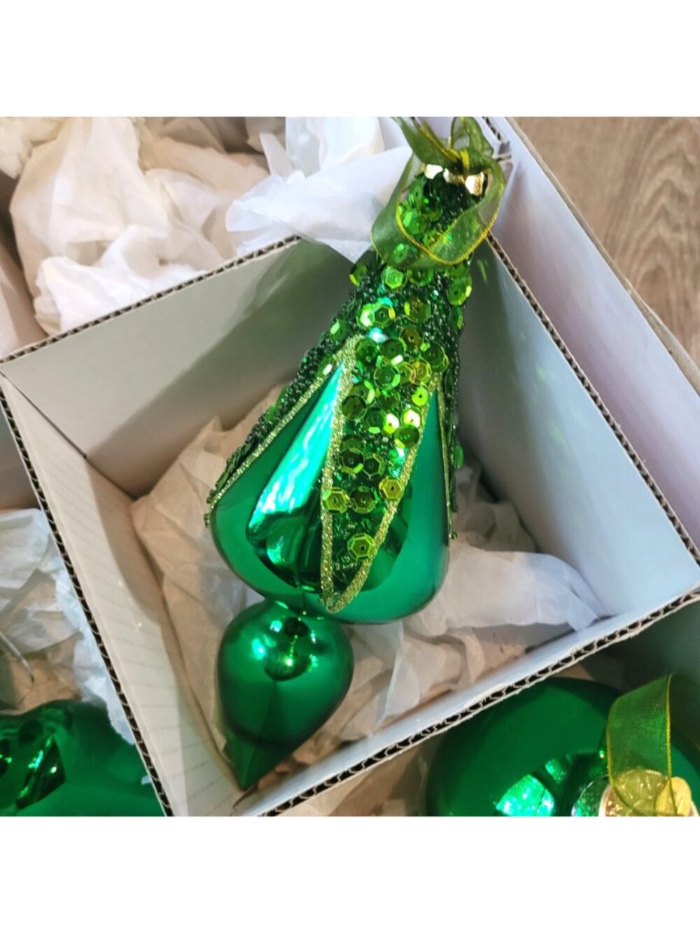Frontgate Christmas Ornament 15 Green Glass Glitter Baubles Finial Teardrop Flaw - Picture 8 of 10